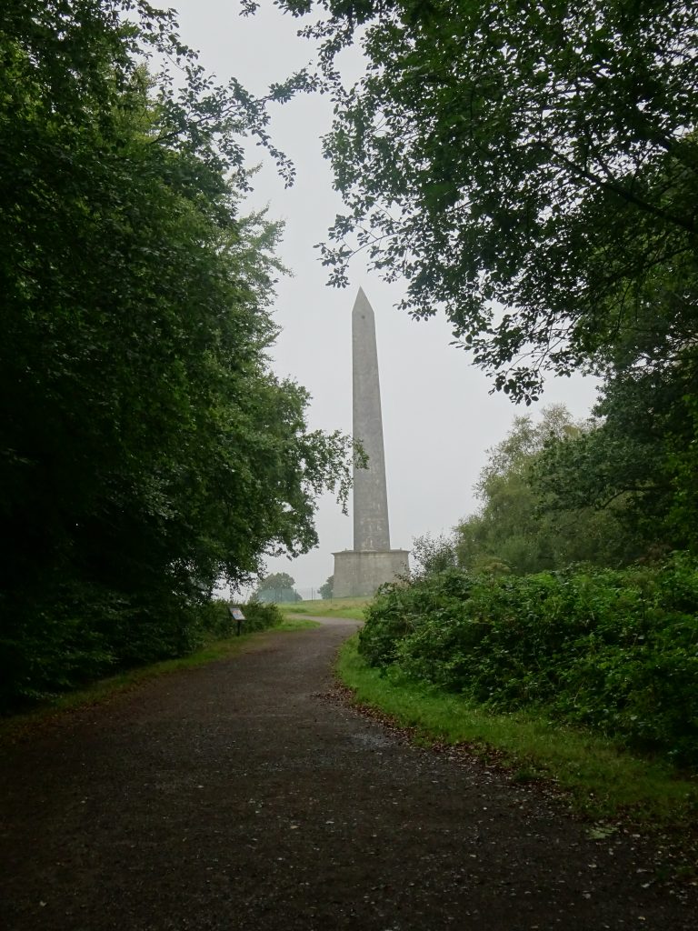 Approaching Wellington Monument