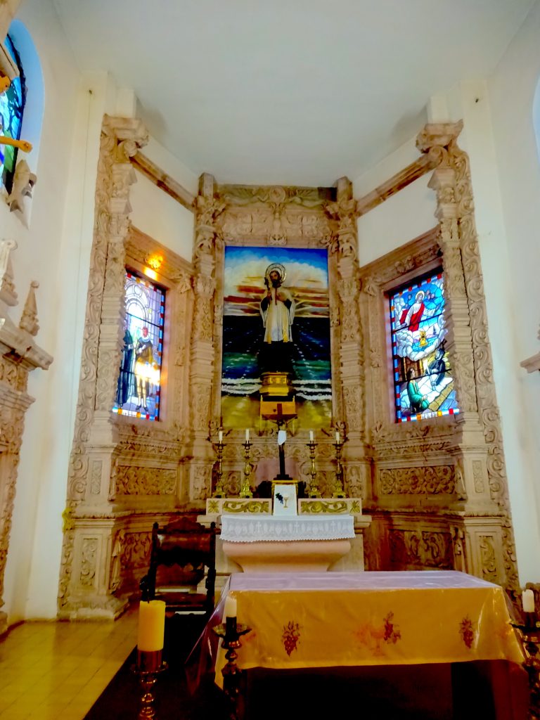 Inside Cerocahui Church