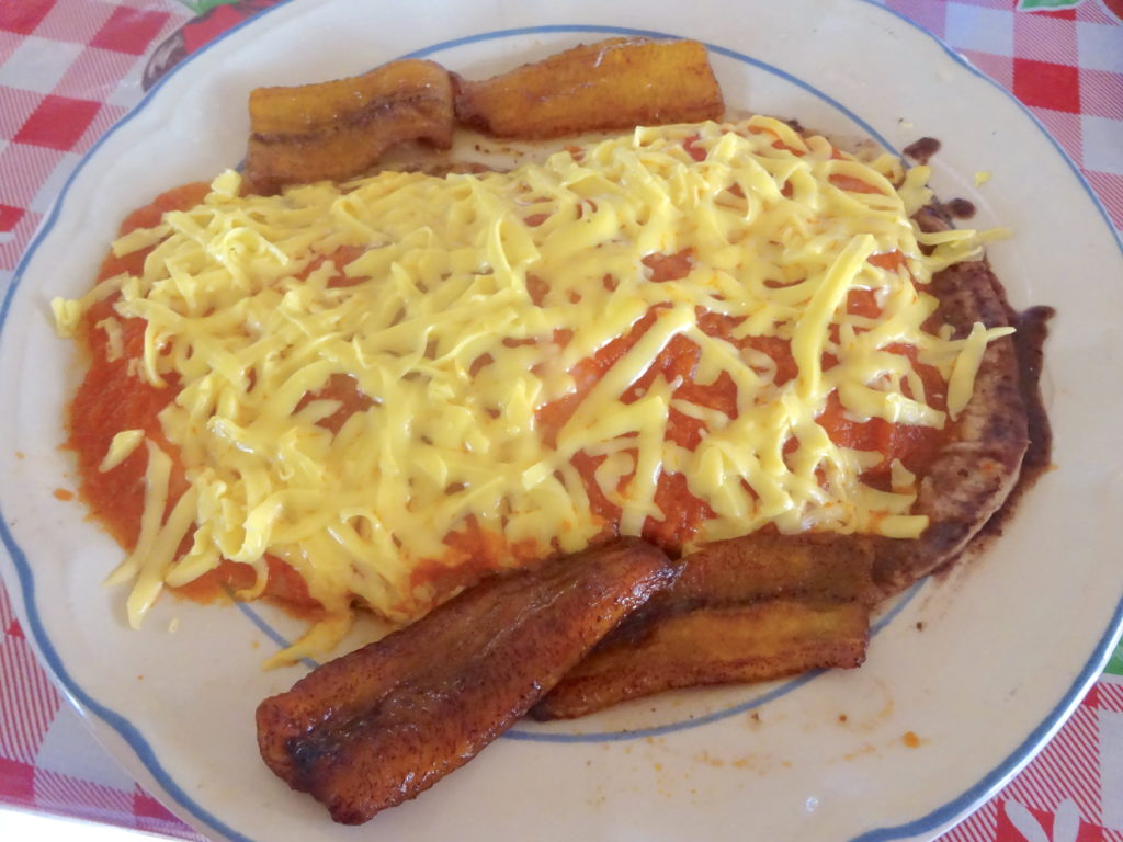 Huevos Motuleños